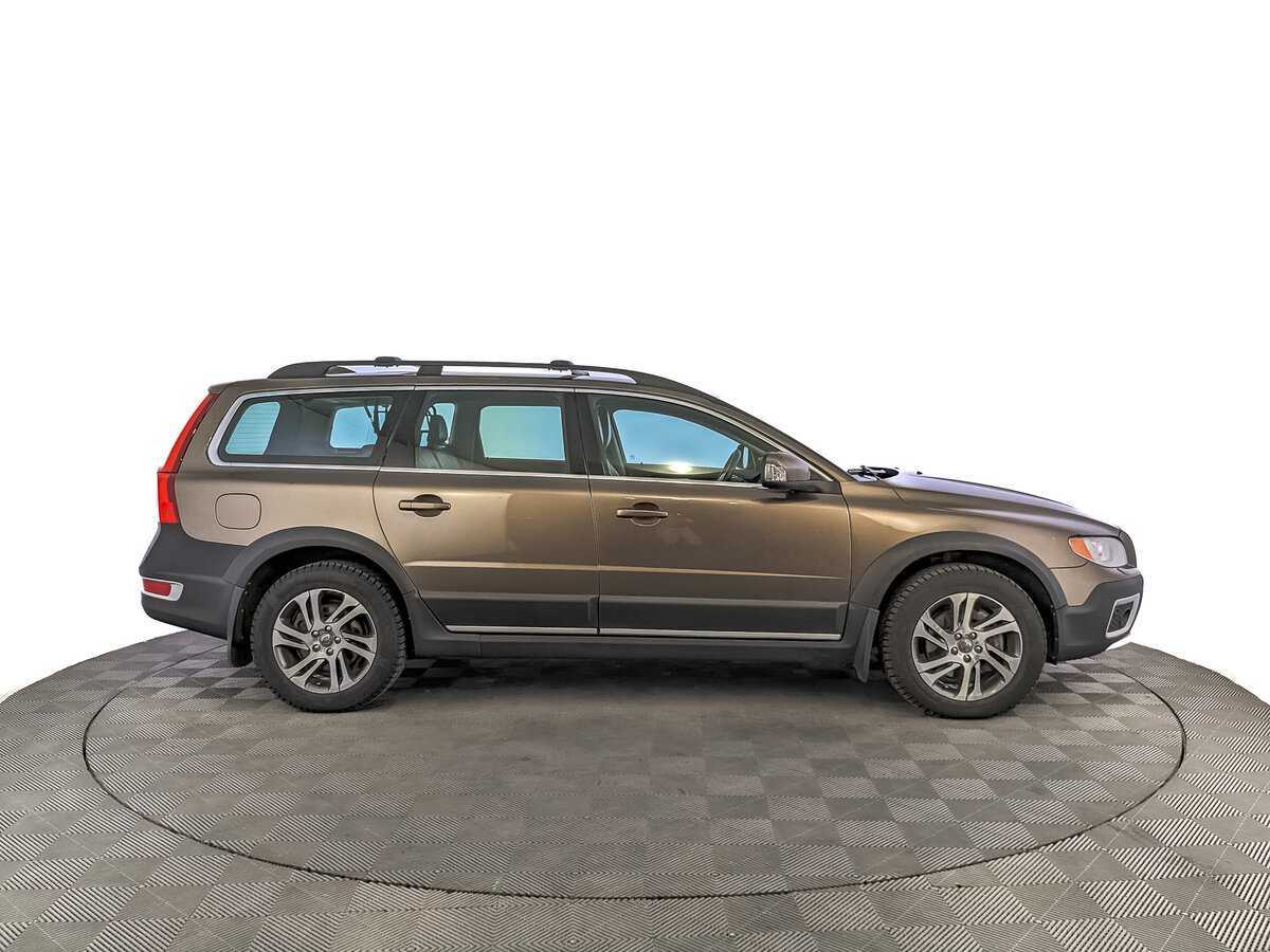 Купить Volvo XC70 с пробегом. Фото: #3