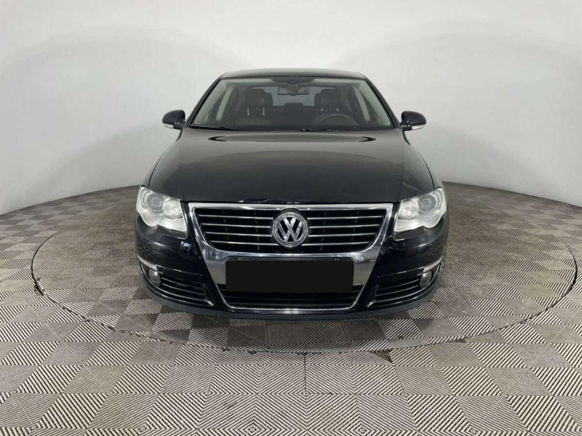 Купить Volkswagen Passat с пробегом. Фото: #1
