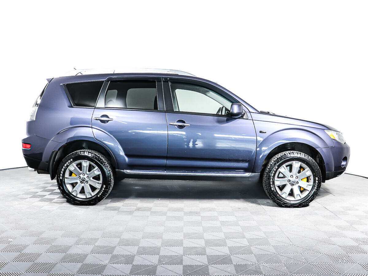 Купить Mitsubishi Outlander с пробегом. Фото: #3
