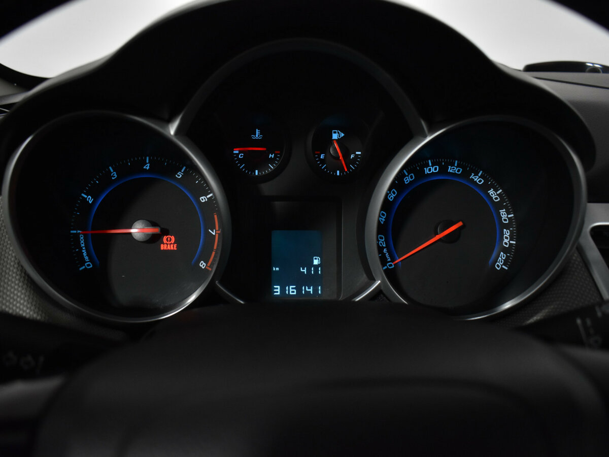Купить Chevrolet Cruze с пробегом. Фото: #11