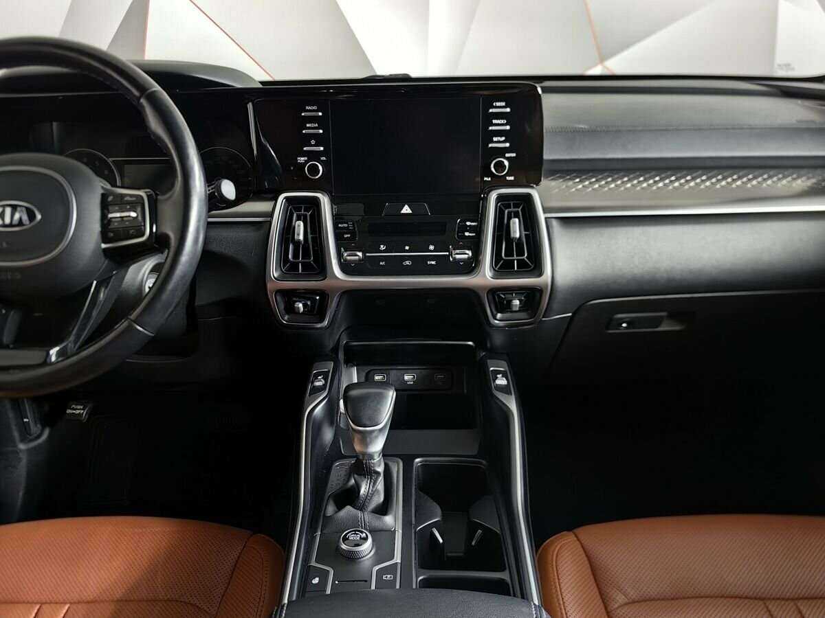 Купить Kia Sorento с пробегом. Фото: #10