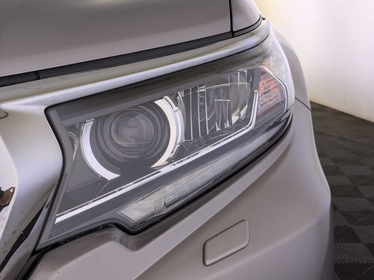 Купить Toyota Land Cruiser Prado с пробегом. Фото: #10