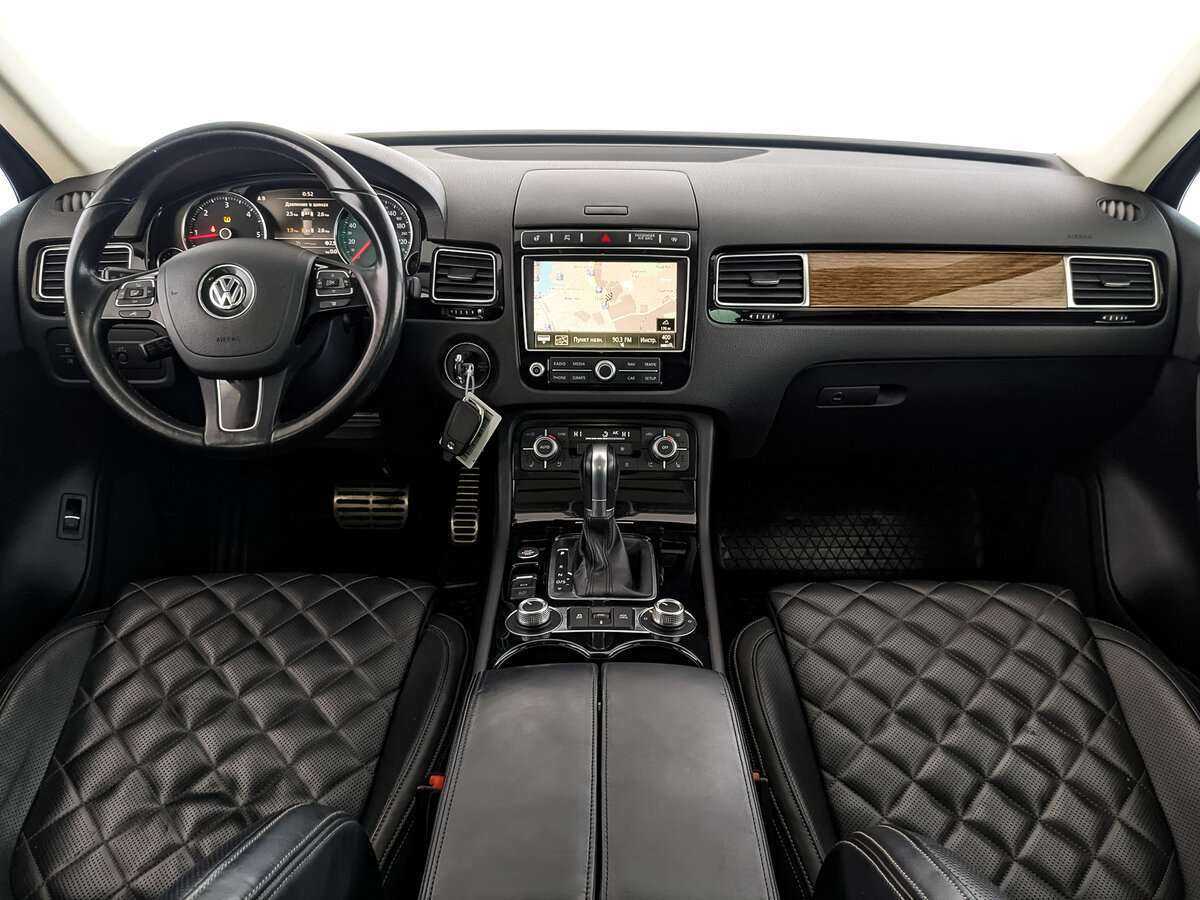 Купить Volkswagen Touareg с пробегом. Фото: #9