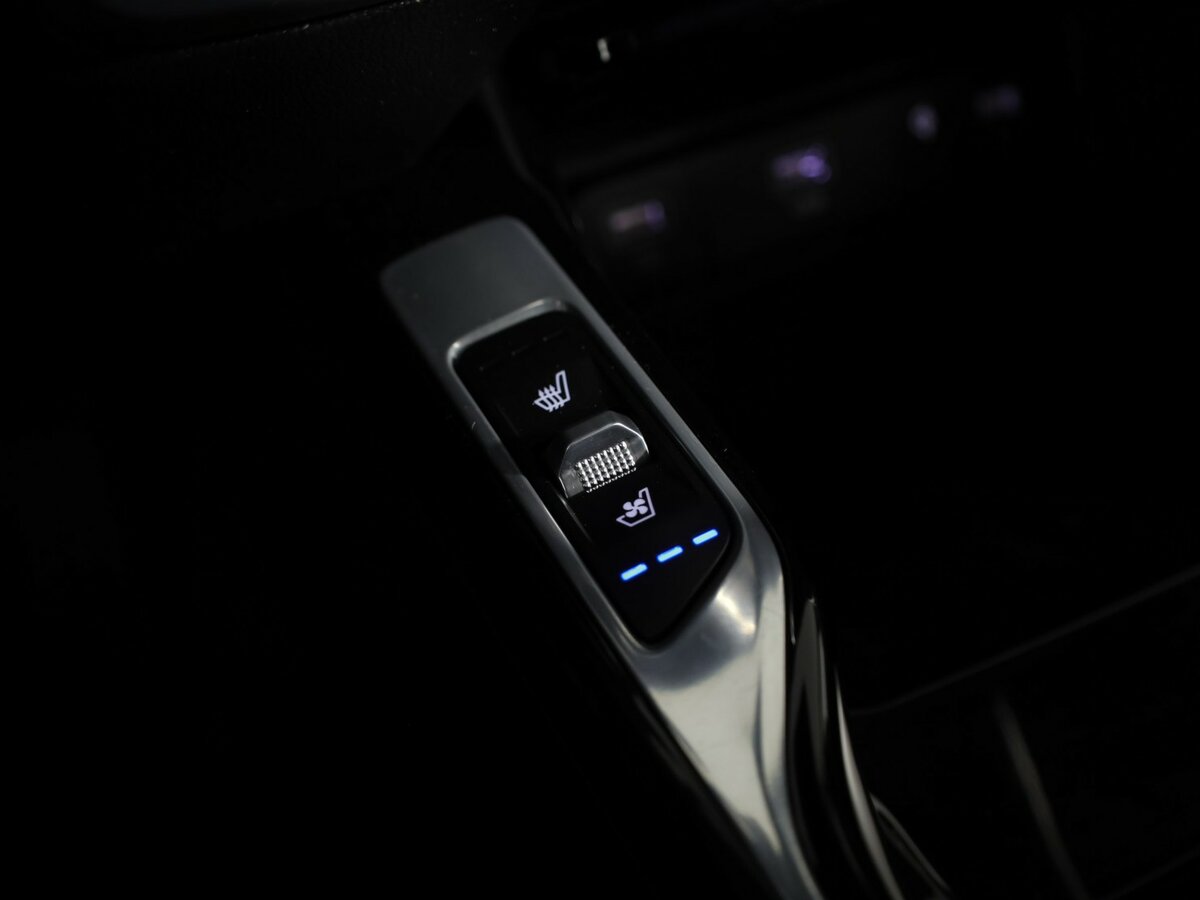 Купить Kia Sorento с пробегом. Фото: #25