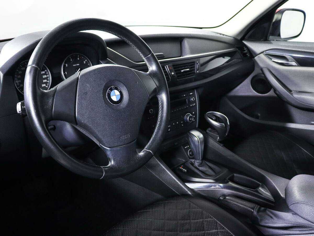Купить BMW X1 с пробегом. Фото: #11