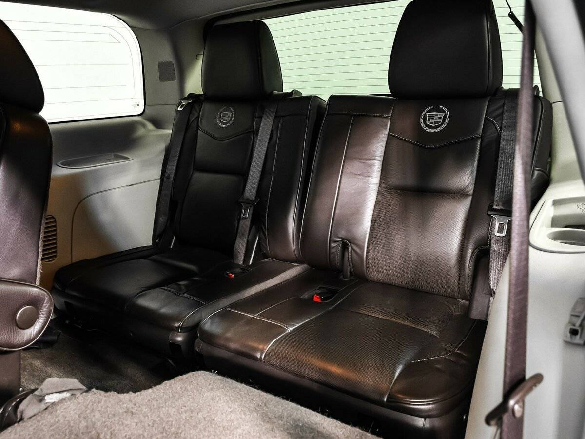 Купить Cadillac Escalade с пробегом. Фото: #13
