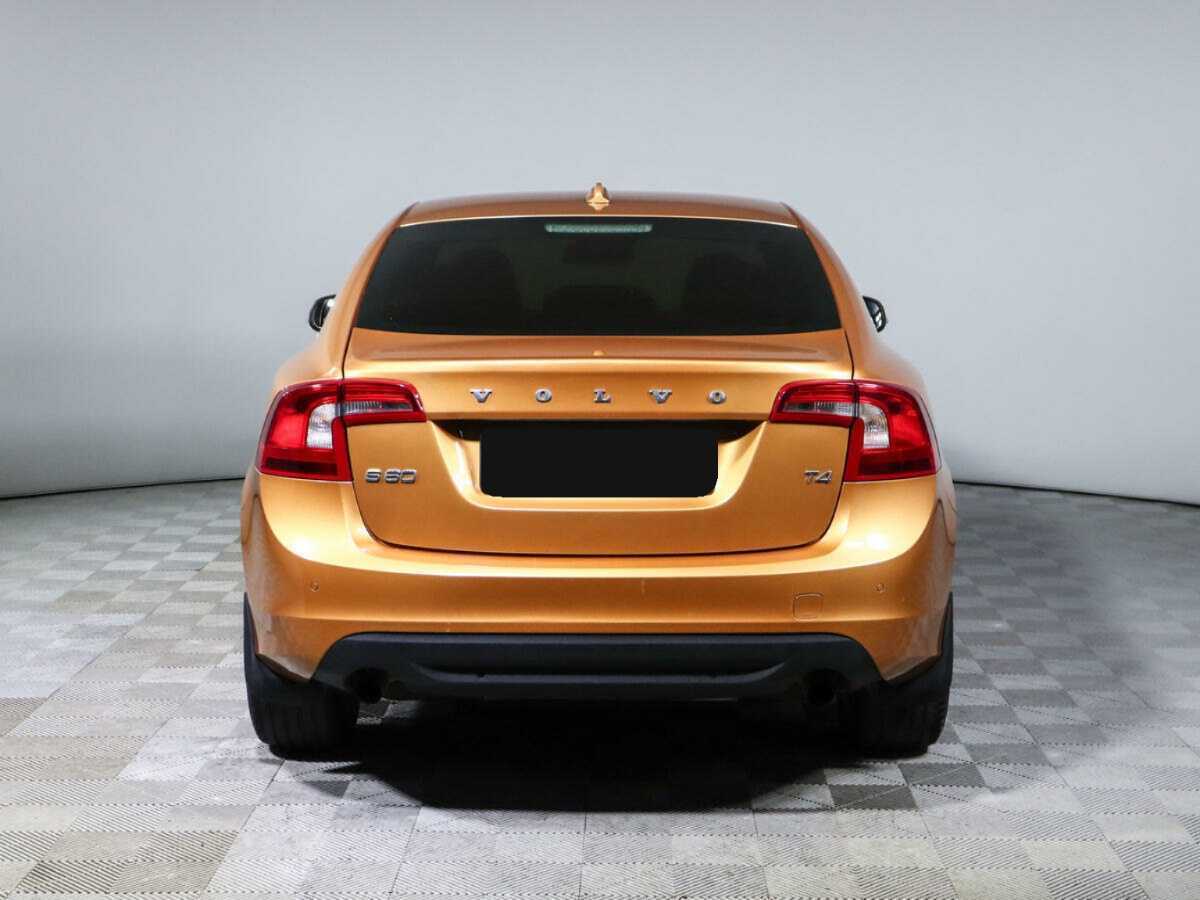 Купить Volvo S60 с пробегом. Фото: #4