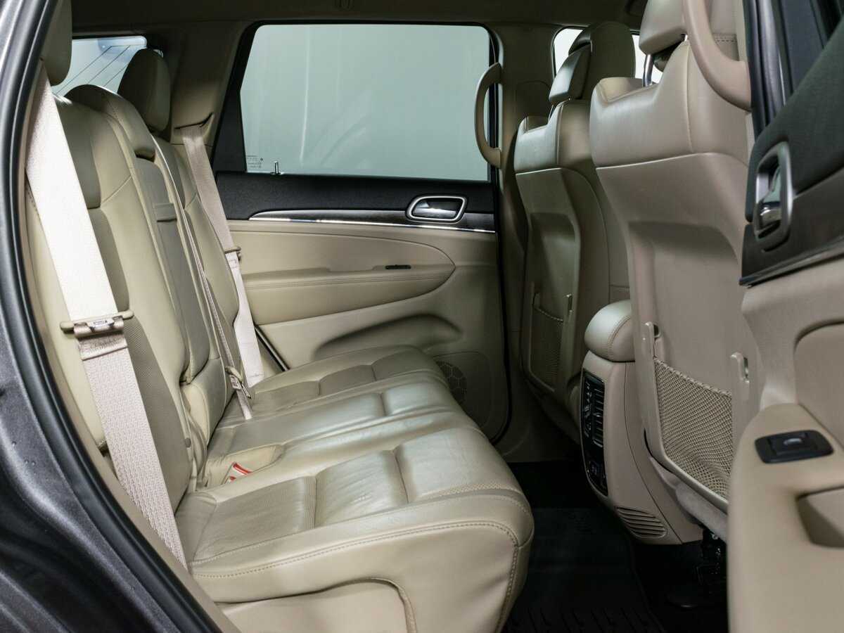 Купить Jeep Grand Cherokee с пробегом. Фото: #12