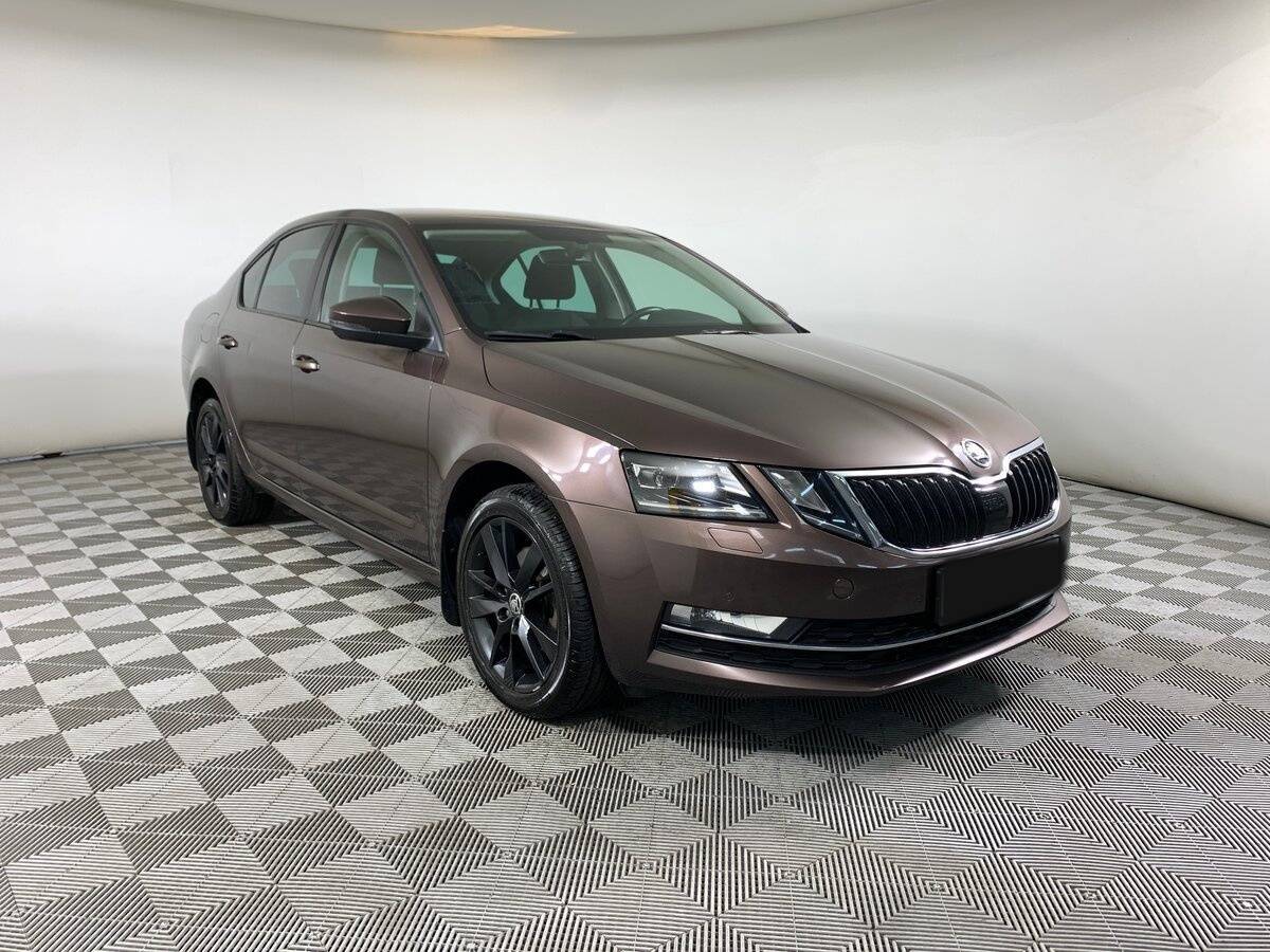 Купить Skoda Octavia с пробегом. Фото: #2