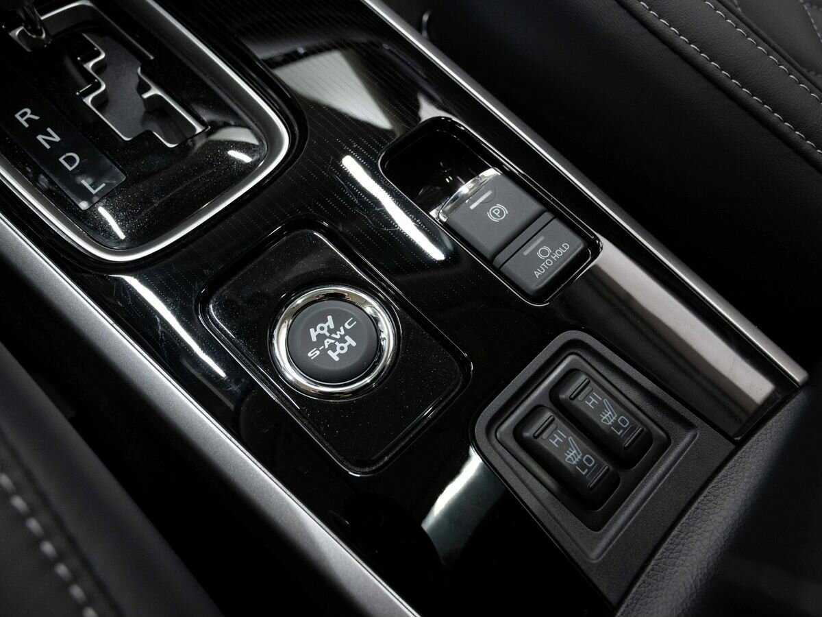 Купить Mitsubishi Outlander с пробегом. Фото: #25