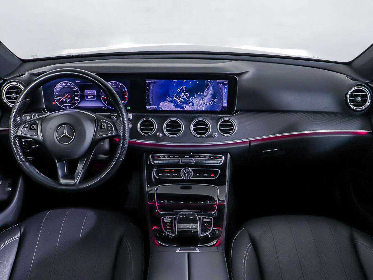Купить Mercedes-Benz E-Класс с пробегом. Фото: #9