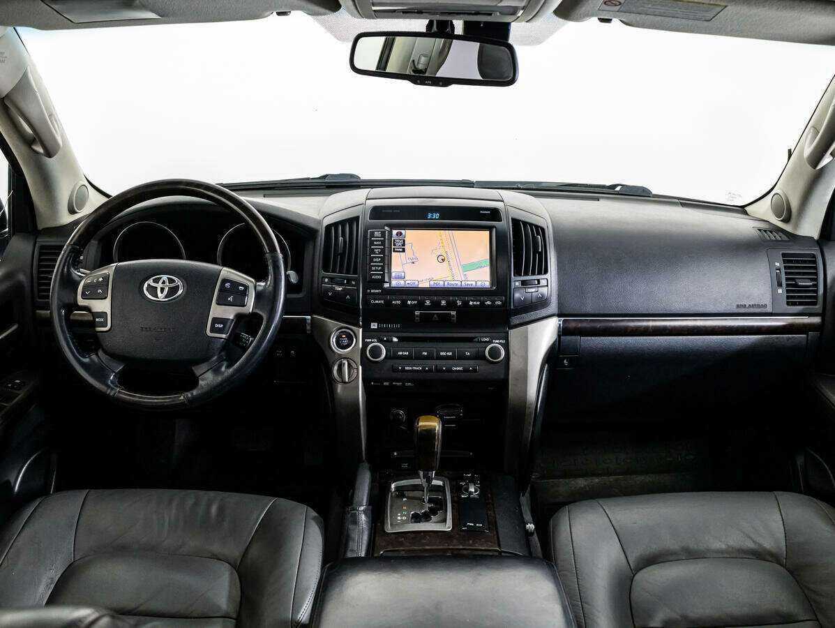 Купить Toyota Land Cruiser с пробегом. Фото: #10