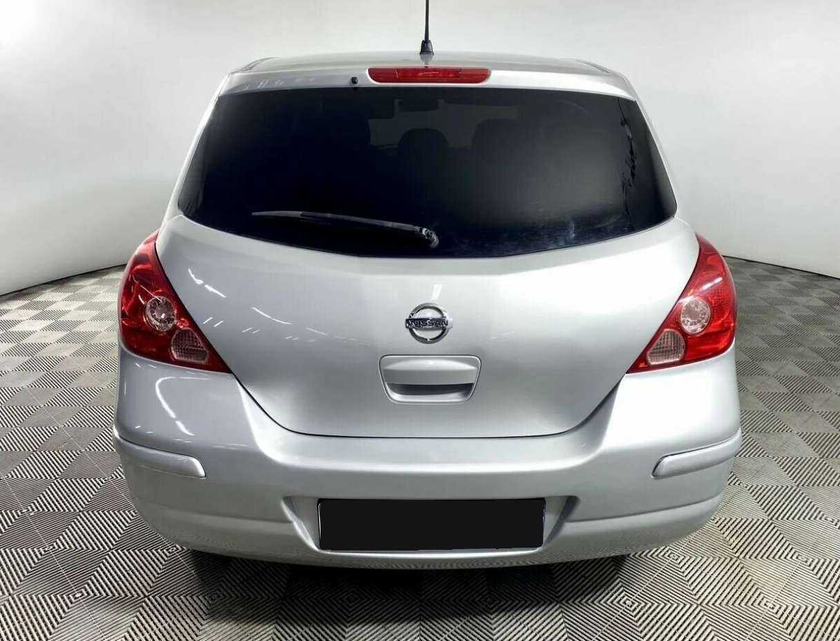 Купить Nissan Tiida с пробегом. Фото: #6