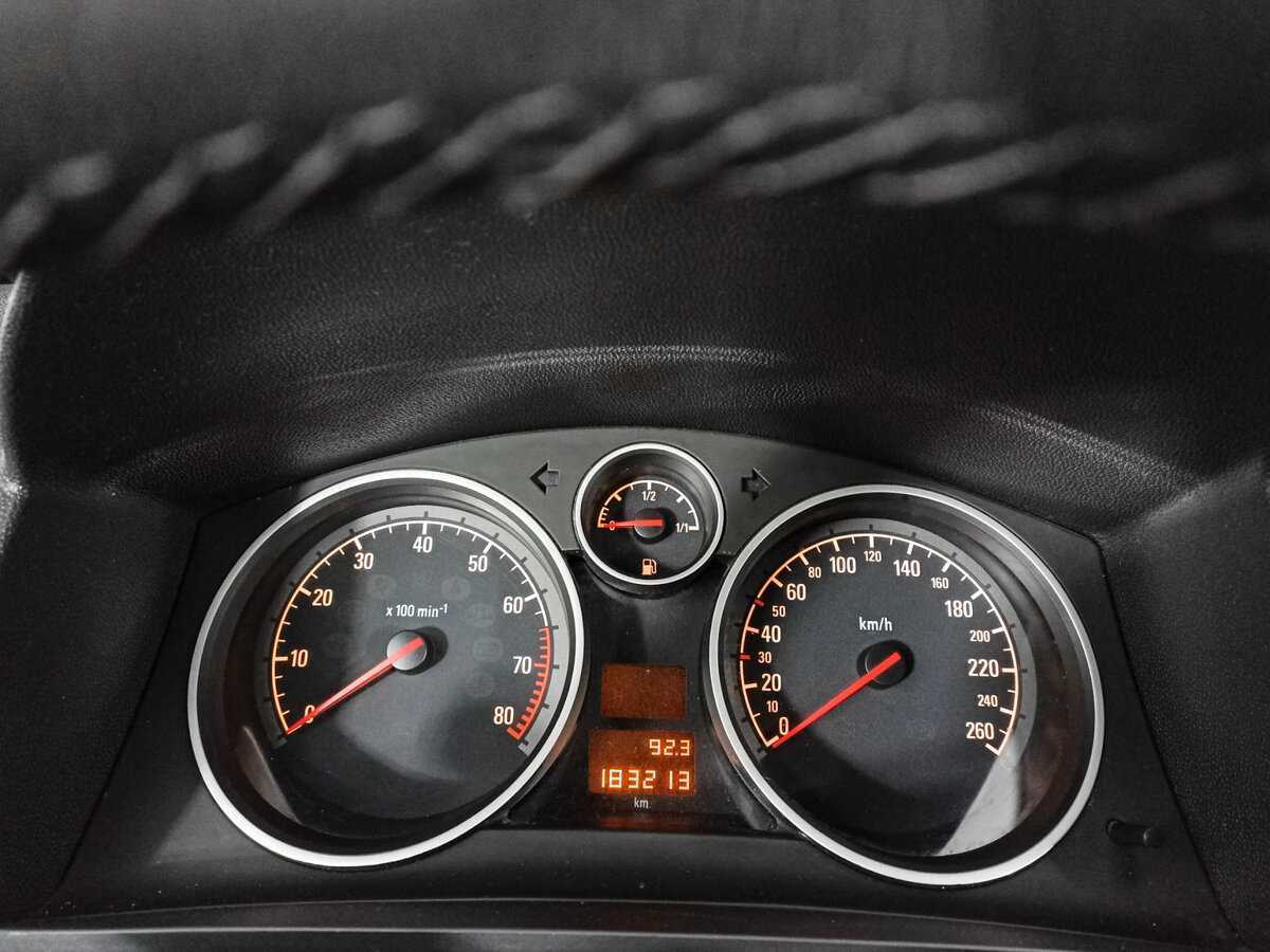 Купить Opel Zafira с пробегом. Фото: #10