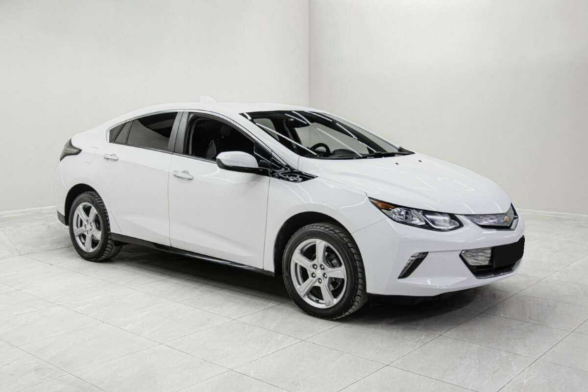 Купить Chevrolet Volt с пробегом. Фото: #2