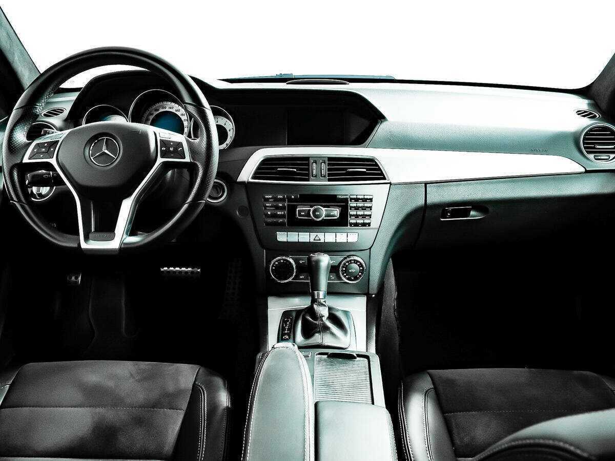 Купить Mercedes-Benz C-Класс с пробегом. Фото: #10