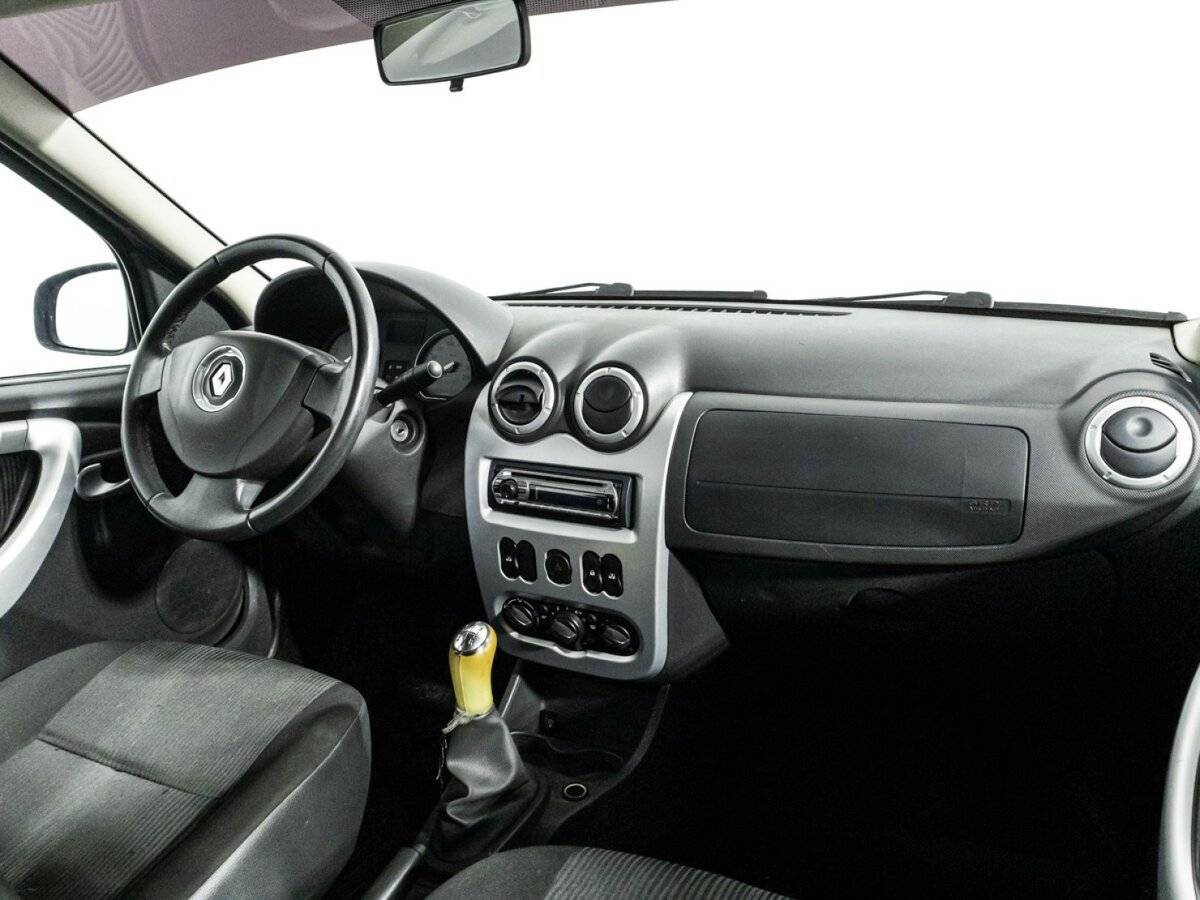 Купить Renault Logan с пробегом. Фото: #8