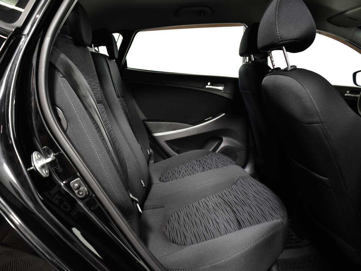 Купить Hyundai Solaris с пробегом. Фото: #9