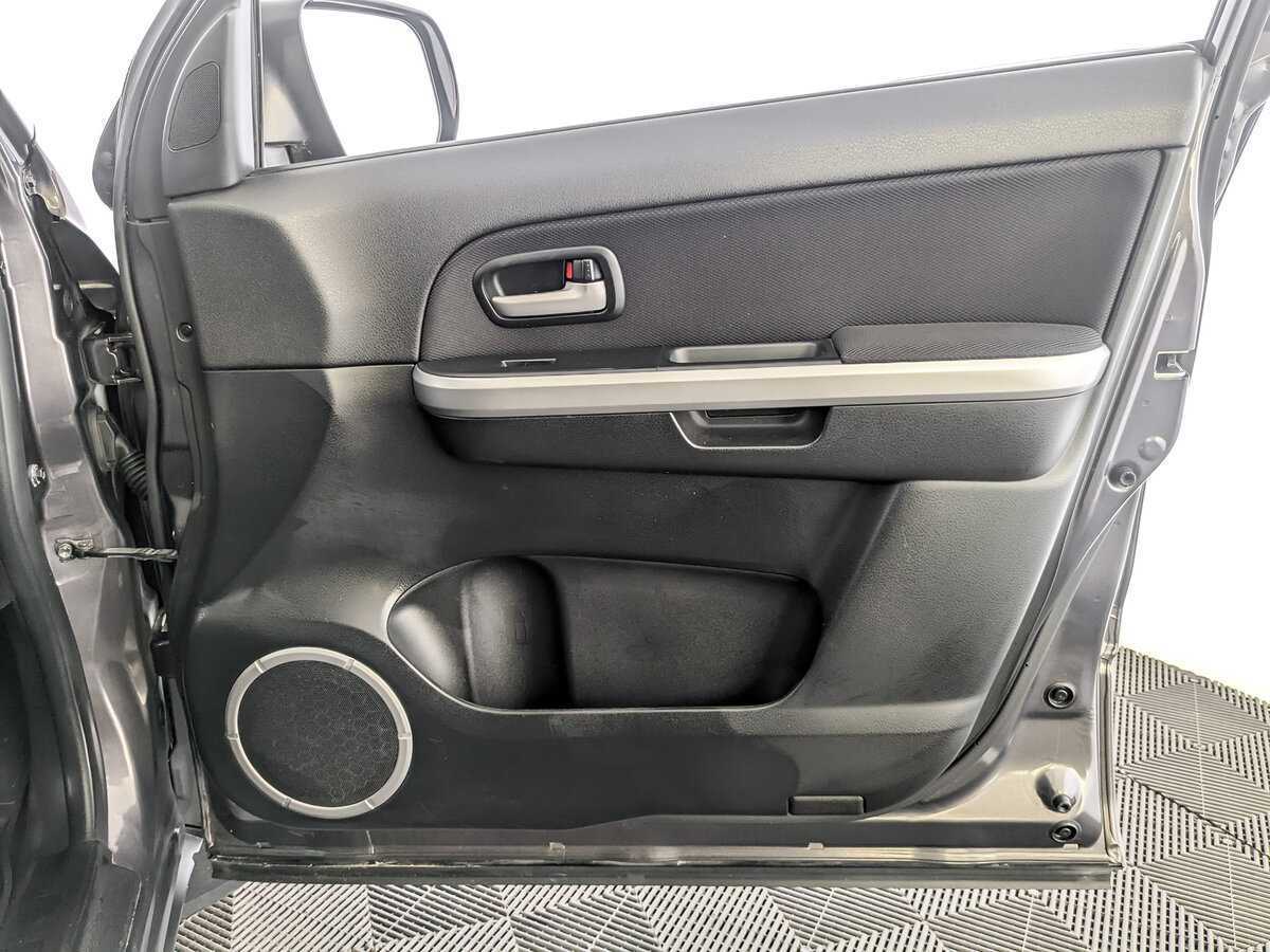 Купить Suzuki Grand Vitara с пробегом. Фото: #19