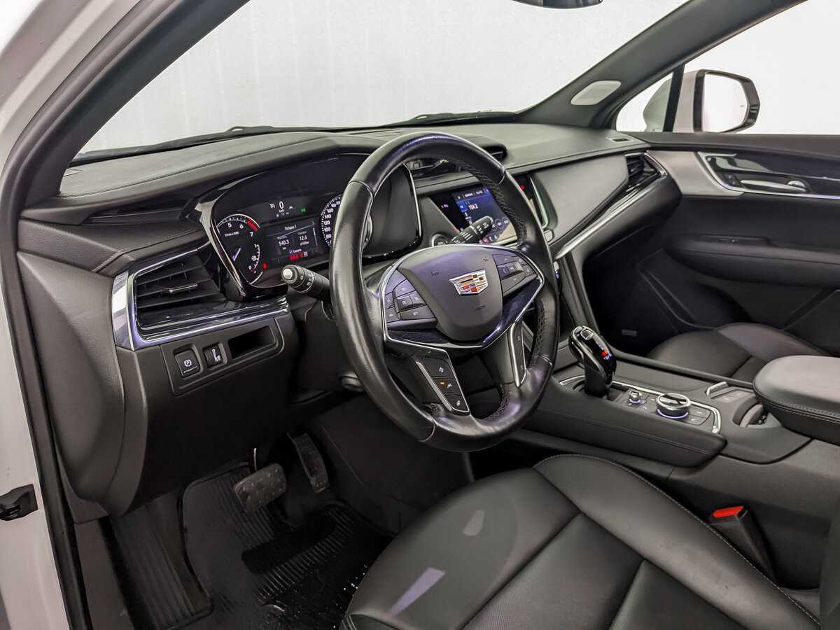 Купить Cadillac XT5 с пробегом. Фото: #15