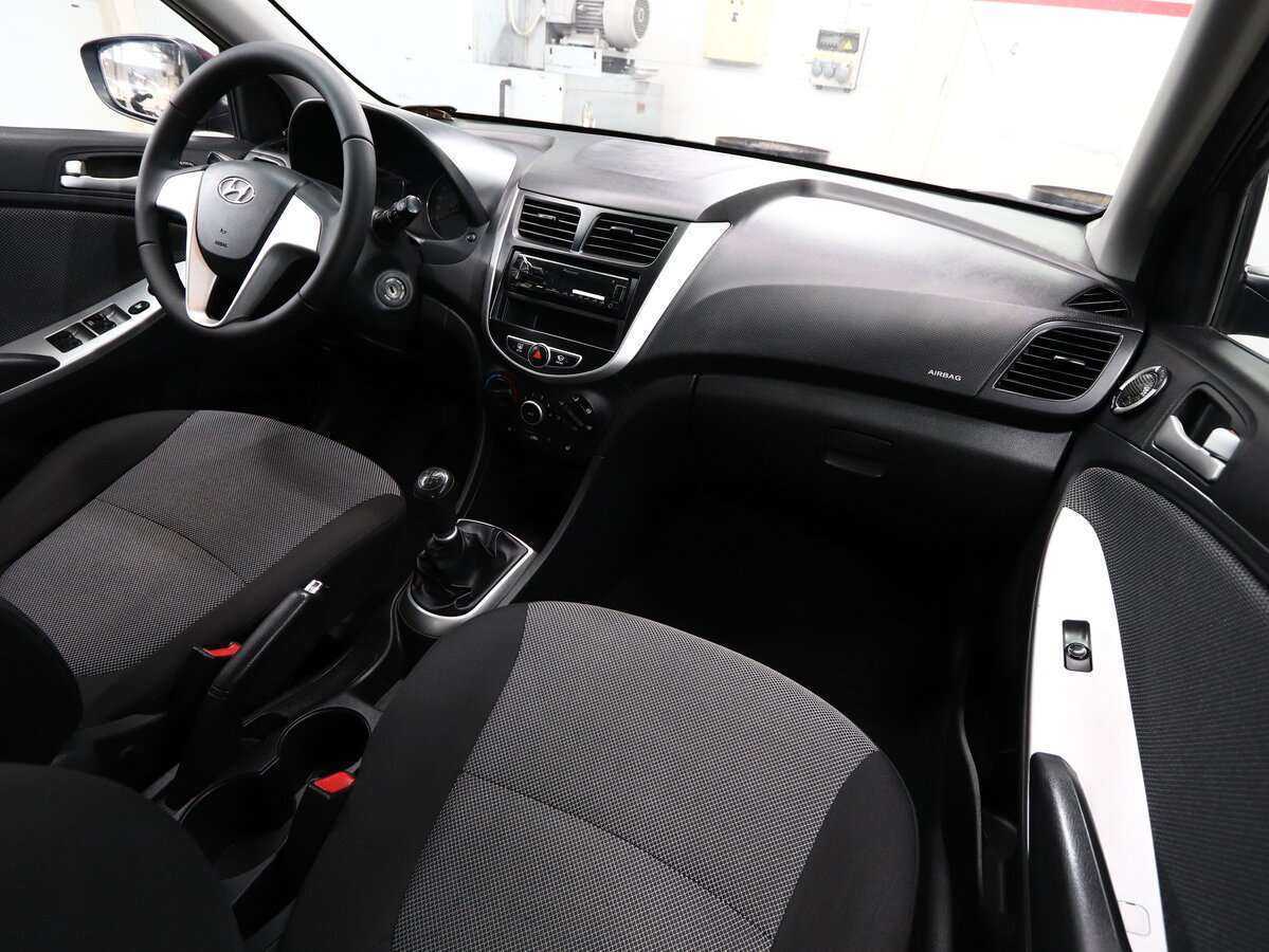 Купить Hyundai Solaris с пробегом. Фото: #12