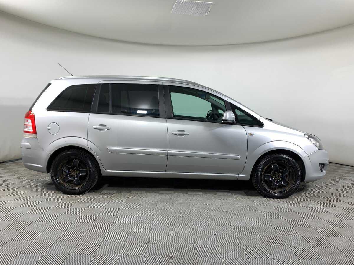 Купить Opel Zafira с пробегом. Фото: #3