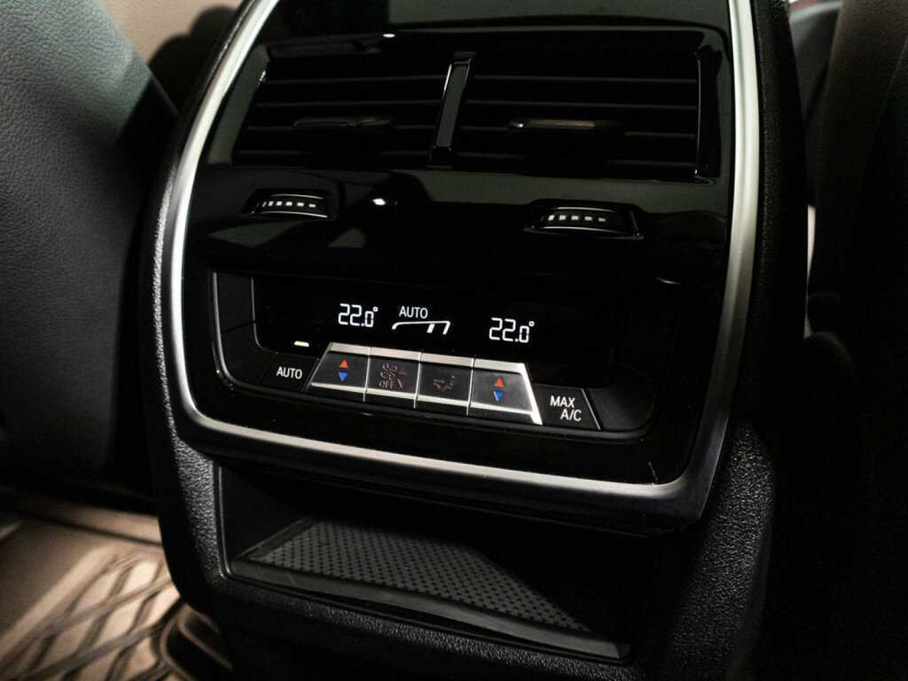 Купить BMW X5 с пробегом. Фото: #24