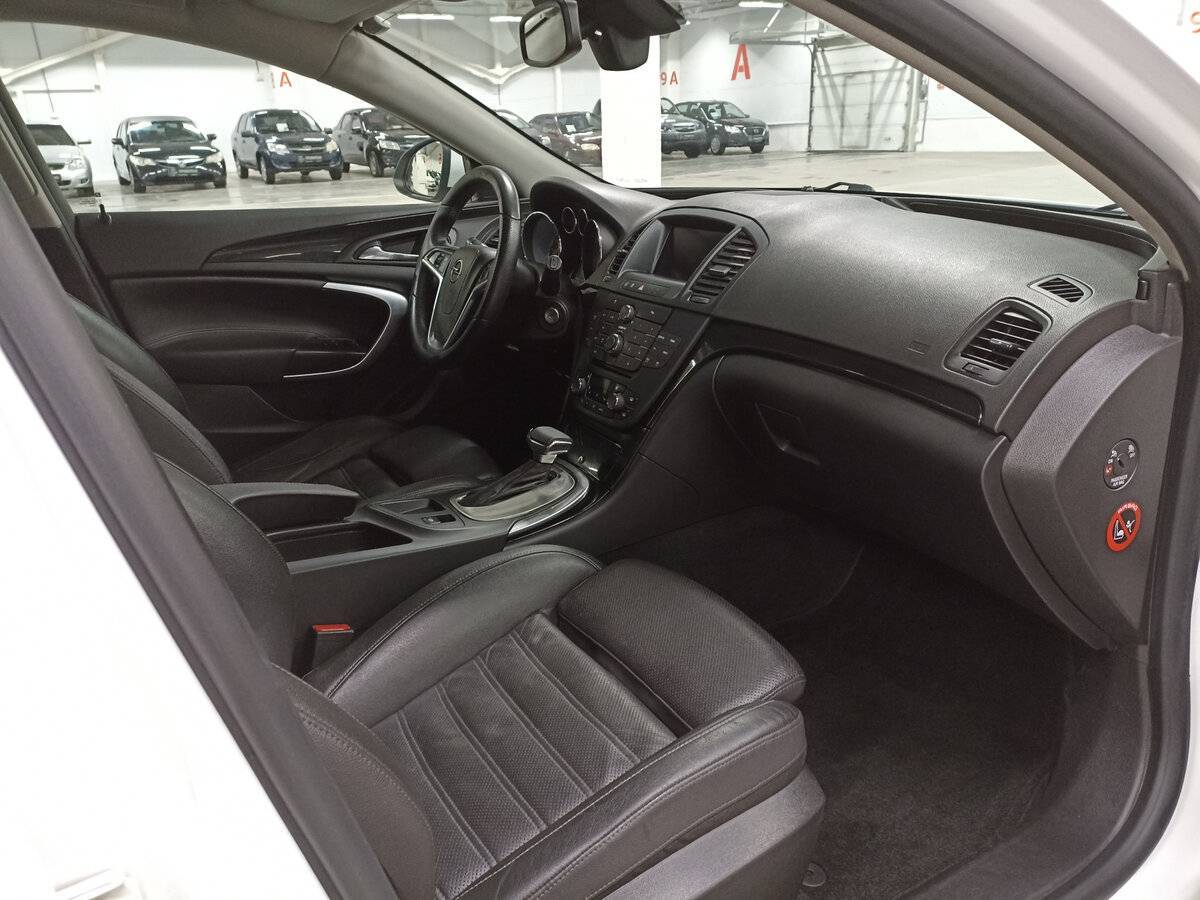 Купить Opel Insignia с пробегом. Фото: #10