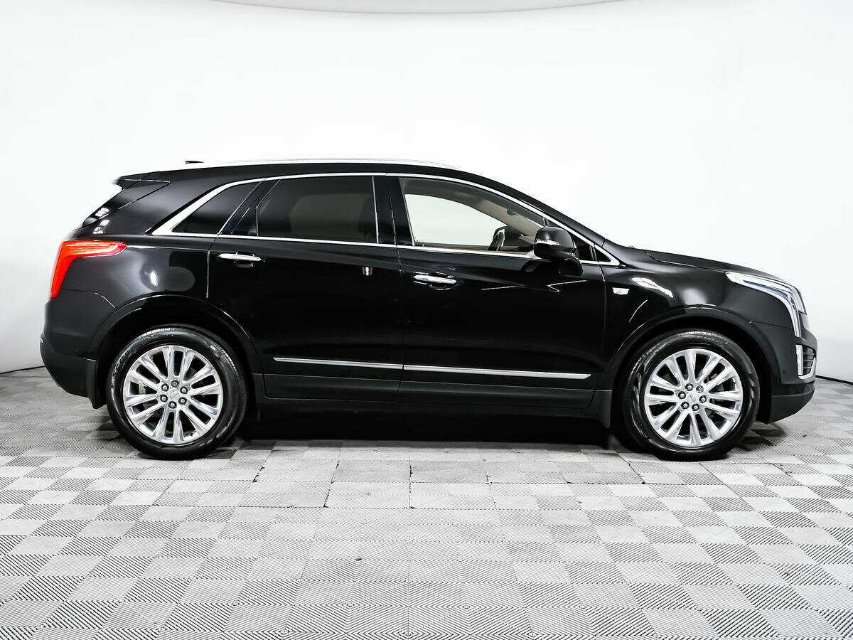 Купить Cadillac XT5 с пробегом. Фото: #3