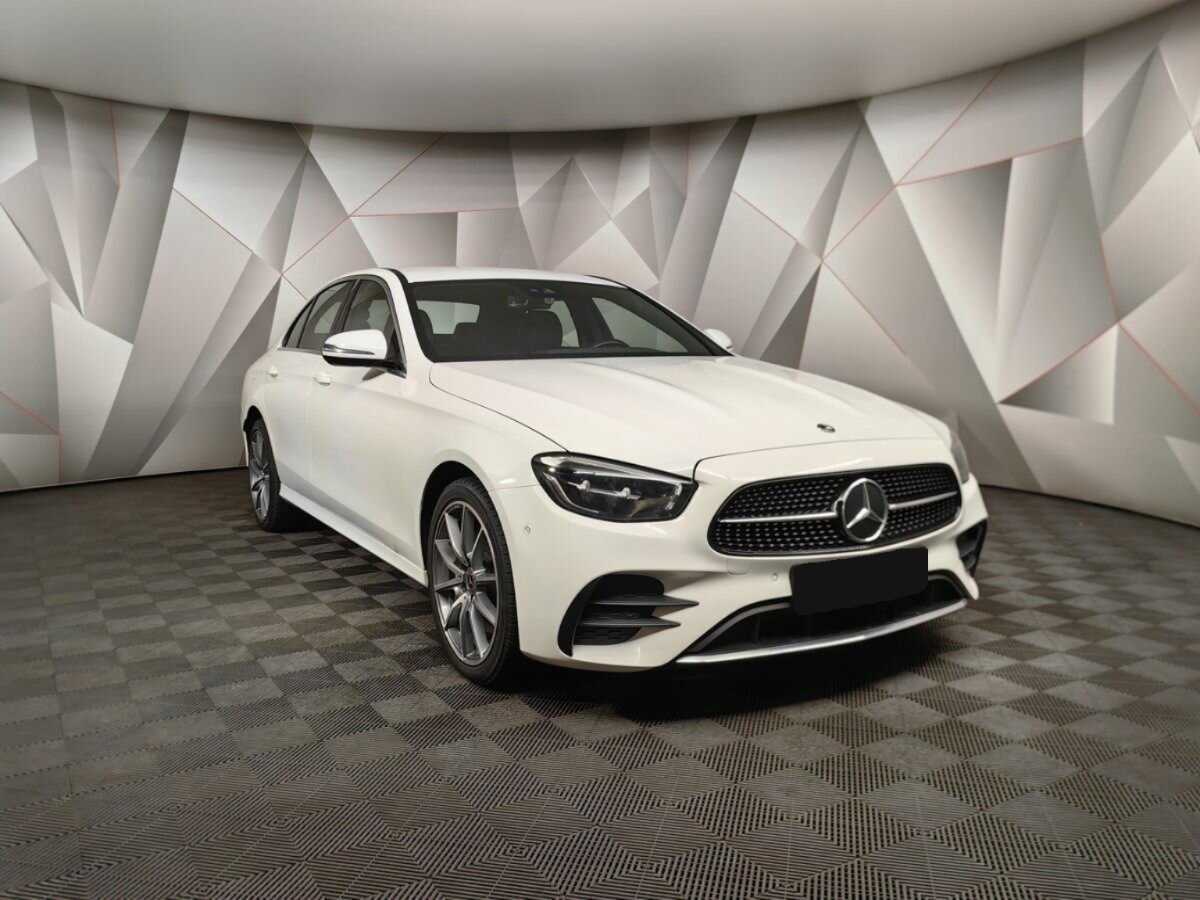 Купить Mercedes-Benz E-Класс с пробегом. Фото: #2