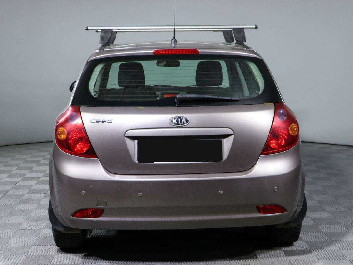Купить Kia Ceed с пробегом. Фото: #4