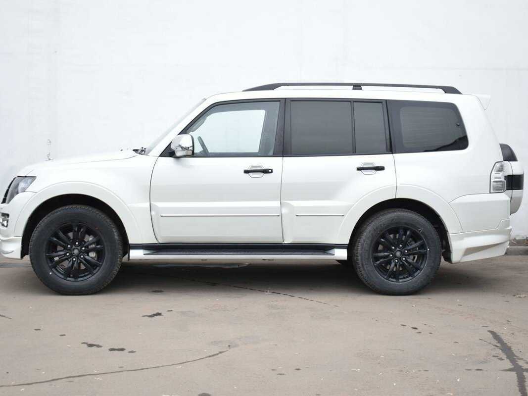 Купить Mitsubishi Pajero с пробегом. Фото: #7