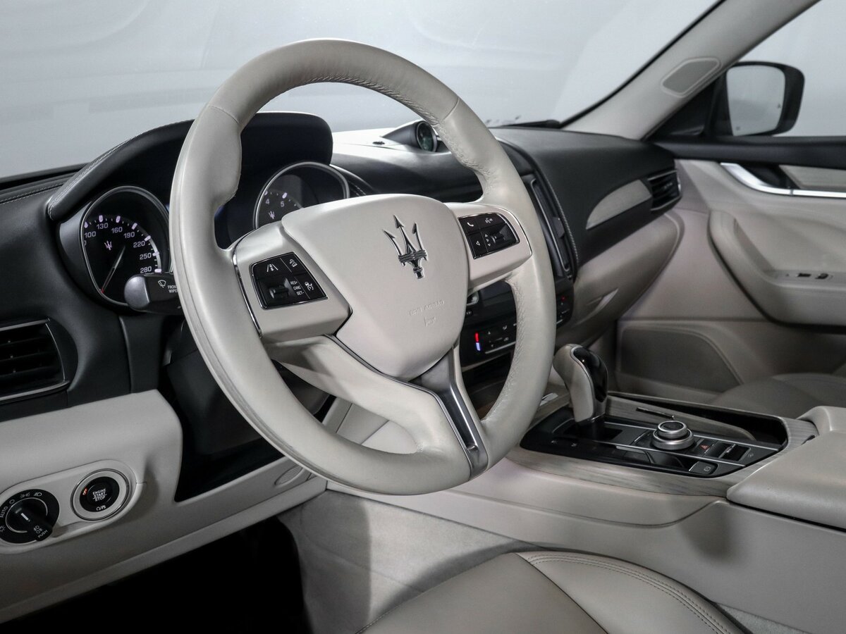 Купить Maserati Levante с пробегом. Фото: #12