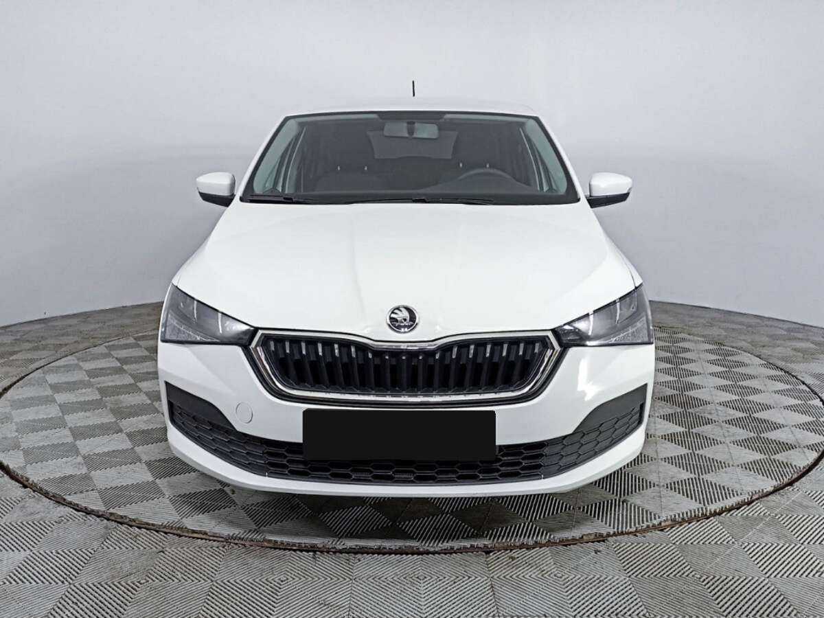 Купить Skoda Rapid с пробегом. Фото: #1