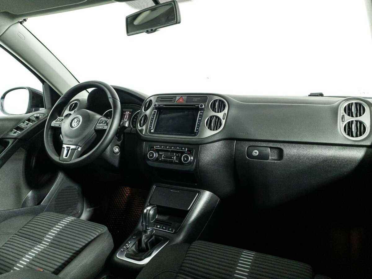 Купить Volkswagen Tiguan с пробегом. Фото: #8
