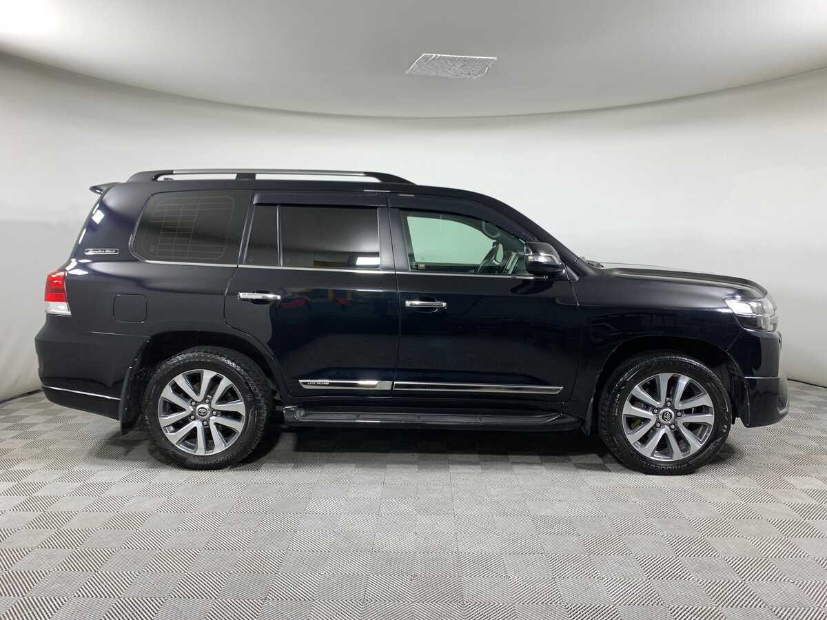 Купить Toyota Land Cruiser с пробегом. Фото: #3