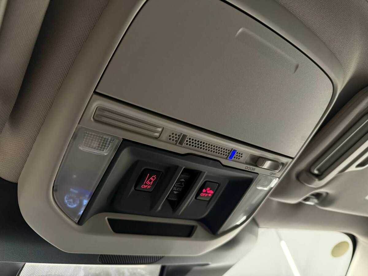 Купить Subaru Forester с пробегом. Фото: #17