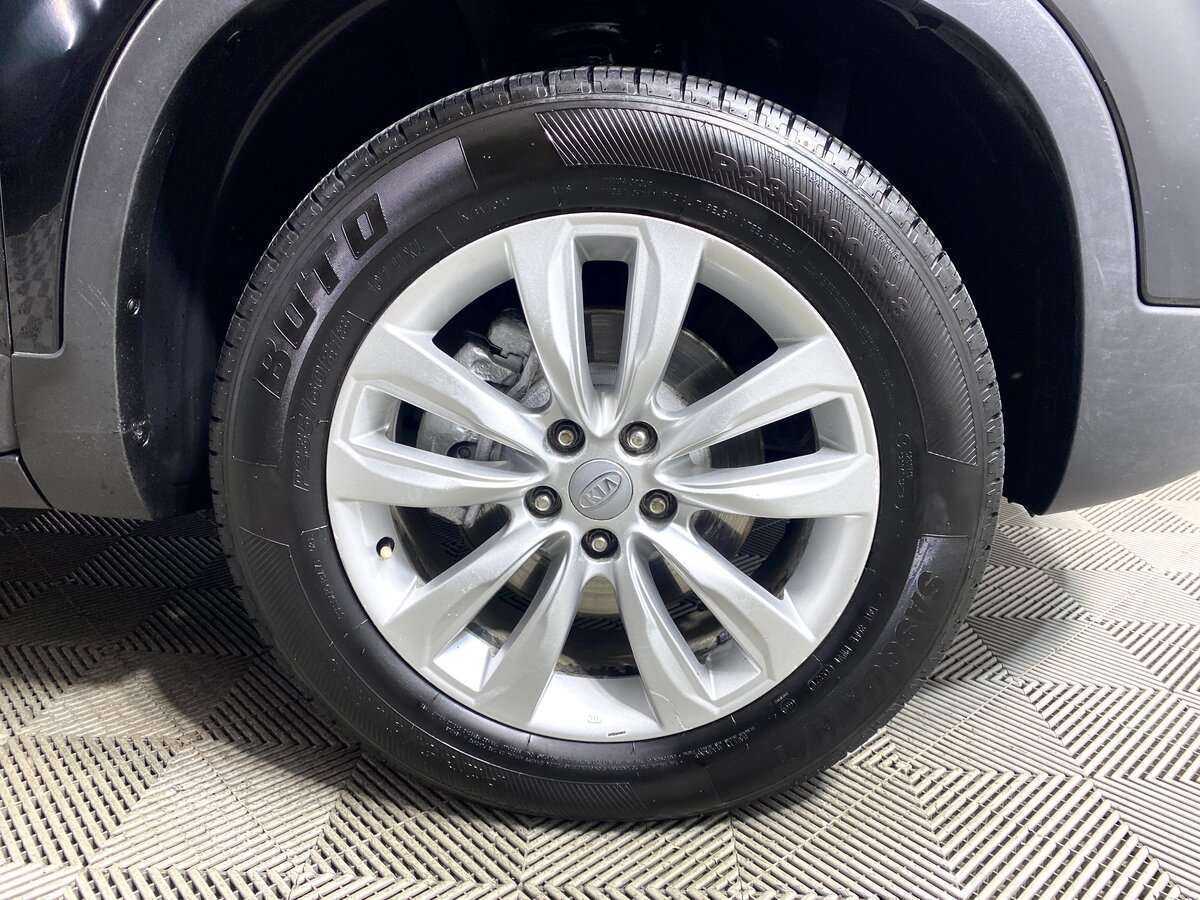 Купить Kia Sorento с пробегом. Фото: #18
