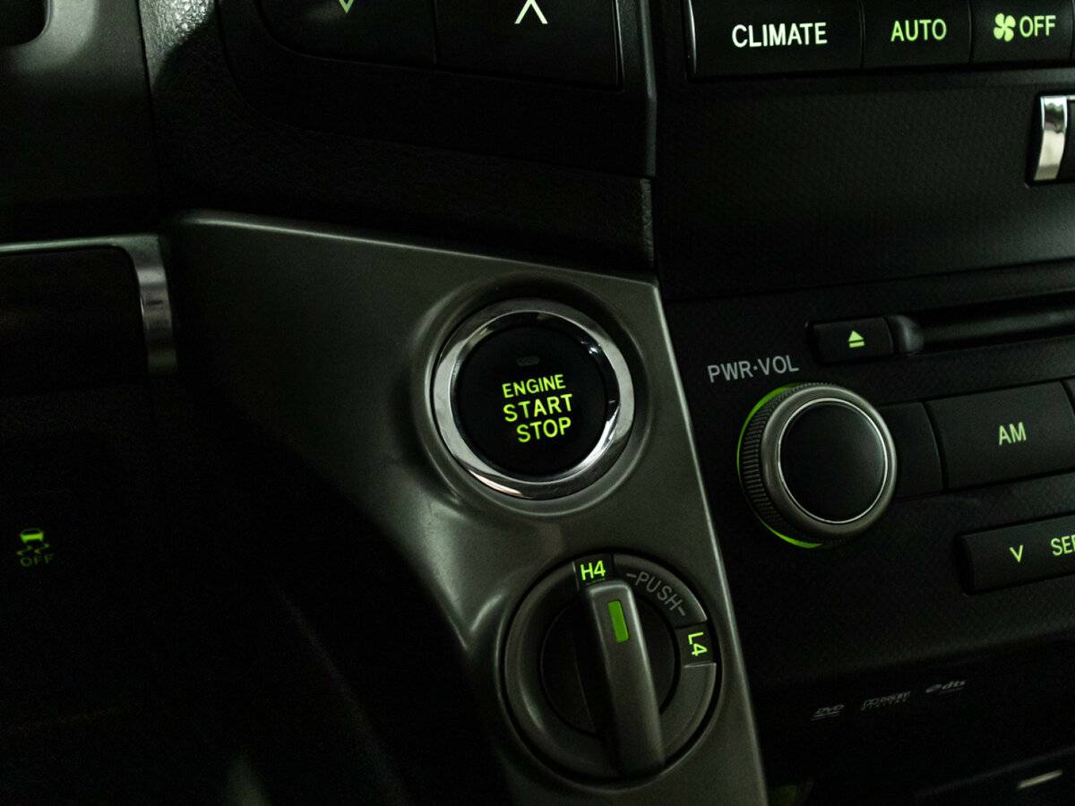 Купить Toyota Land Cruiser с пробегом. Фото: #17