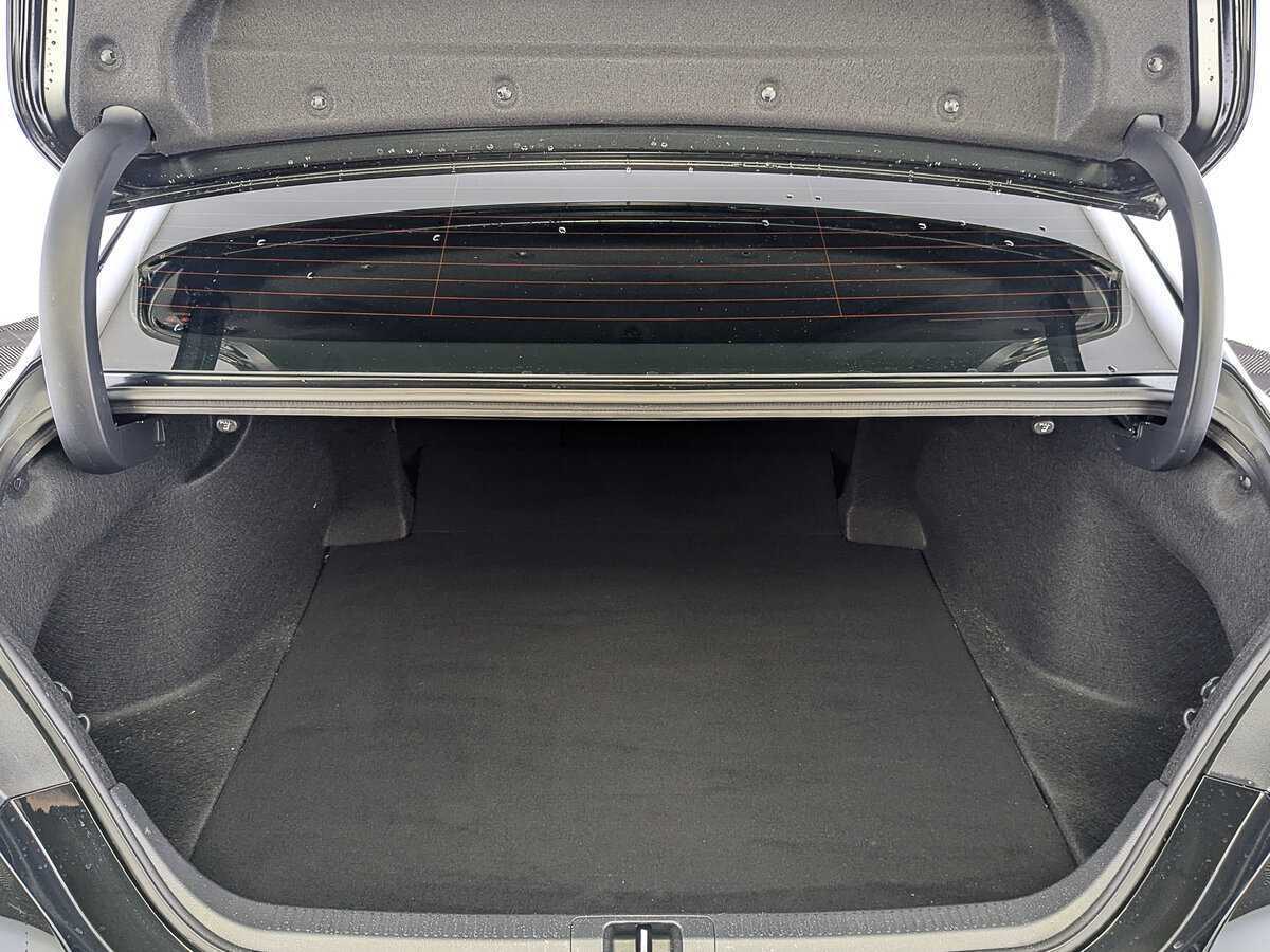 Купить Toyota Camry с пробегом. Фото: #9