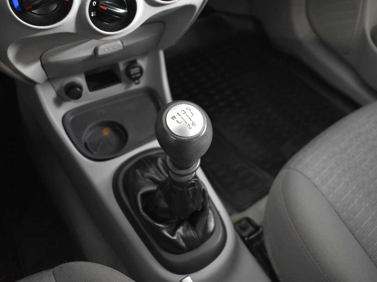 Купить Hyundai Verna с пробегом. Фото: #10