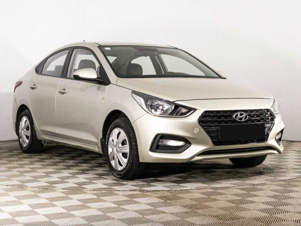 Купить Hyundai Solaris с пробегом. Фото: #2