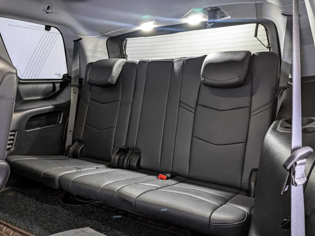 Купить Cadillac Escalade с пробегом. Фото: #20