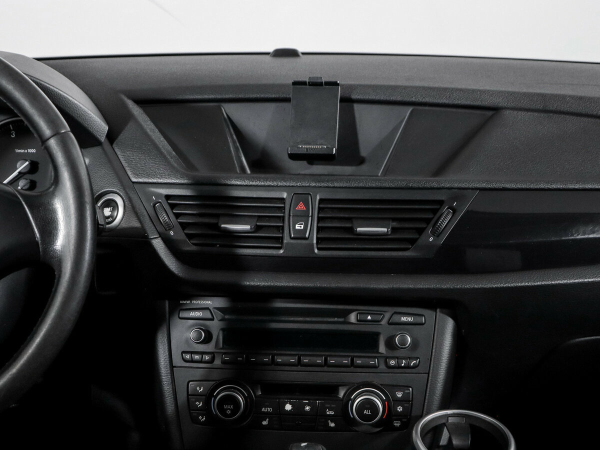 Купить BMW X1 с пробегом. Фото: #12