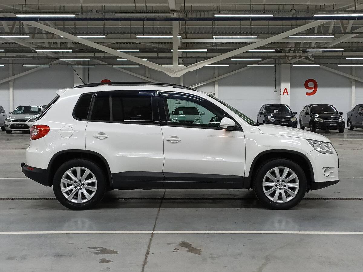 Купить Volkswagen Tiguan с пробегом. Фото: #3