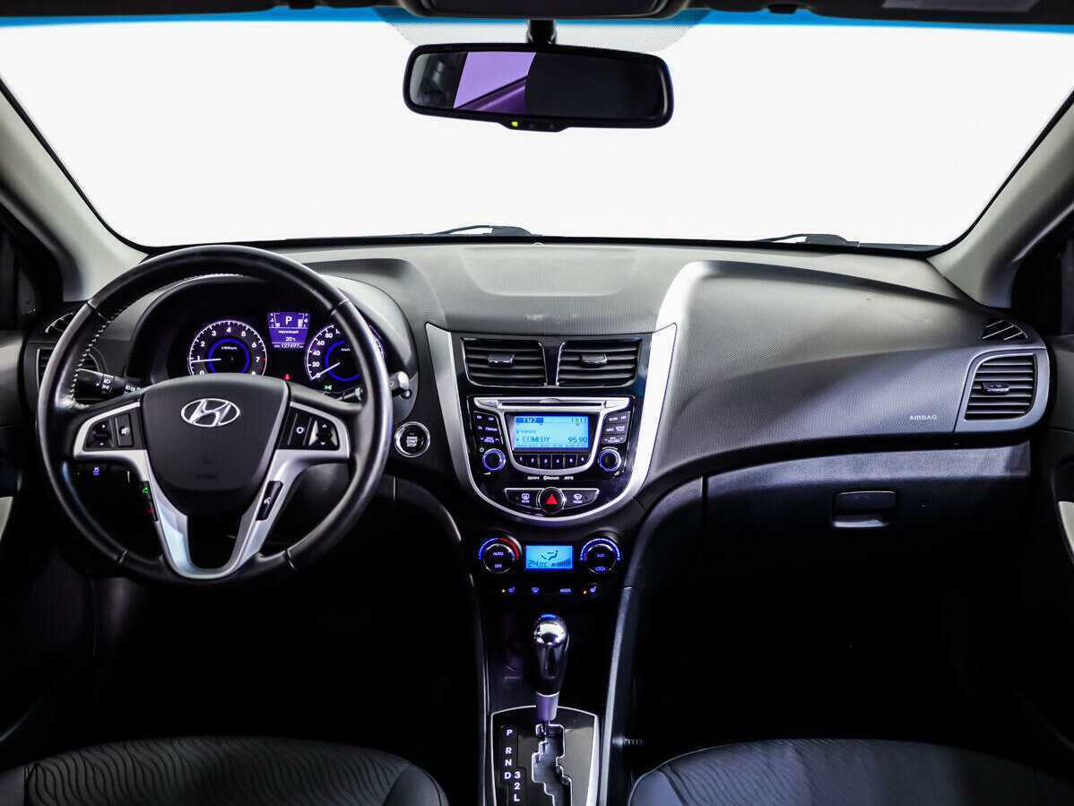 Купить Hyundai Solaris с пробегом. Фото: #8