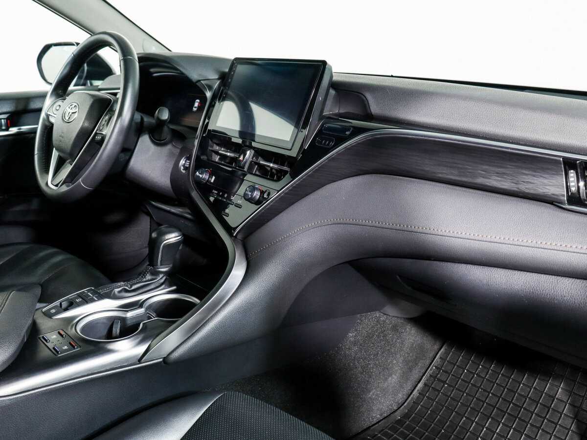 Купить Toyota Camry с пробегом. Фото: #8