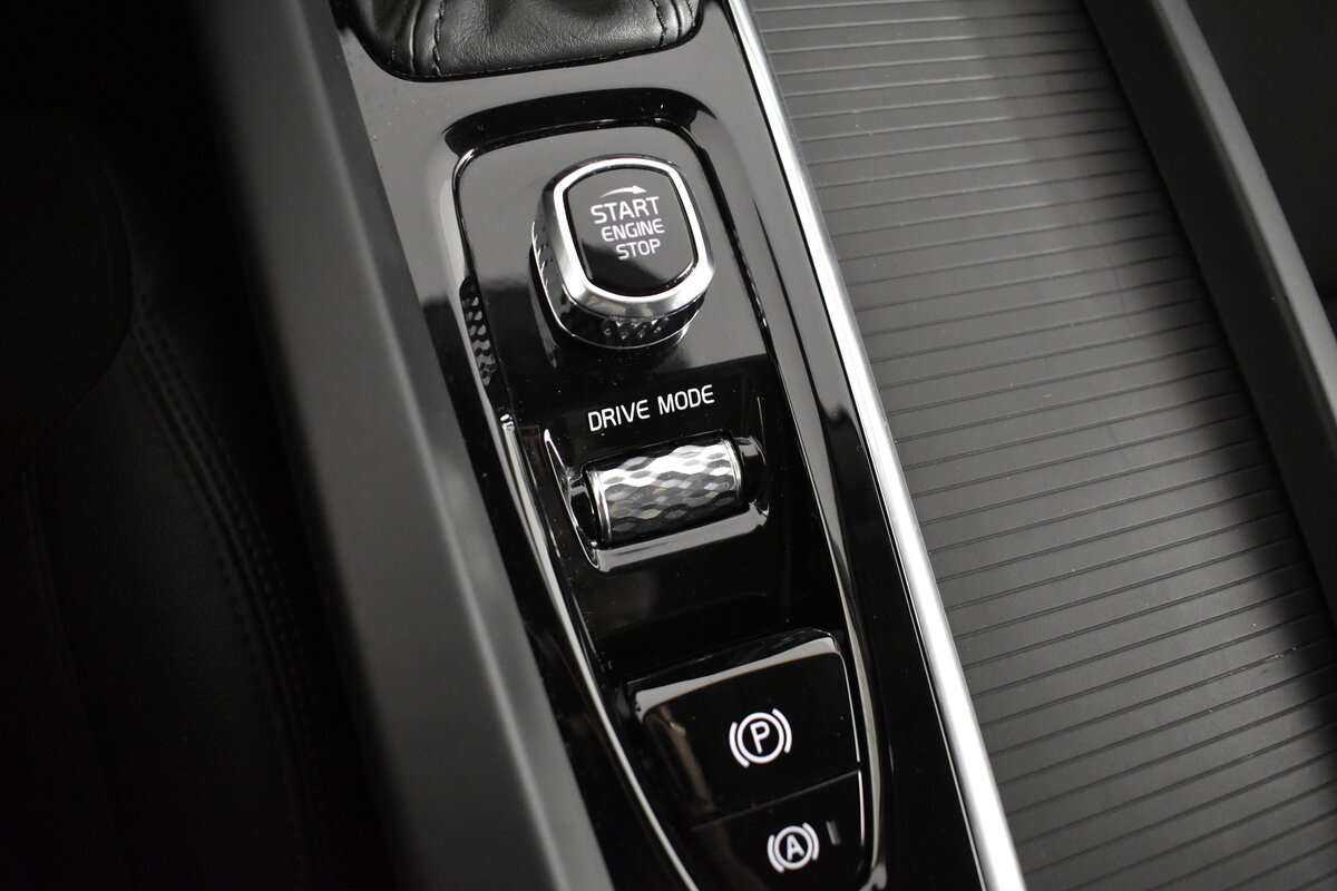 Купить Volvo XC60 с пробегом. Фото: #16