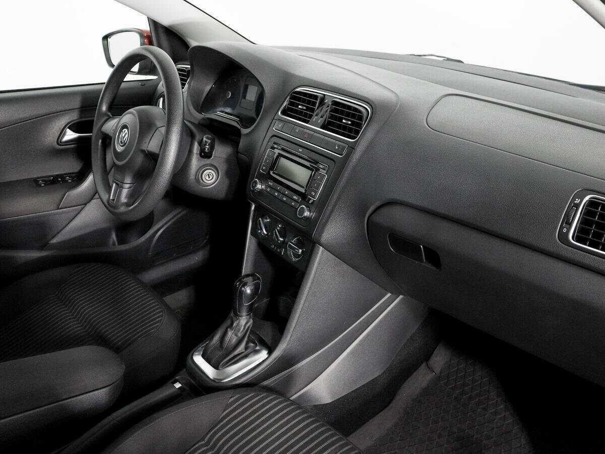 Купить Volkswagen Polo с пробегом. Фото: #10