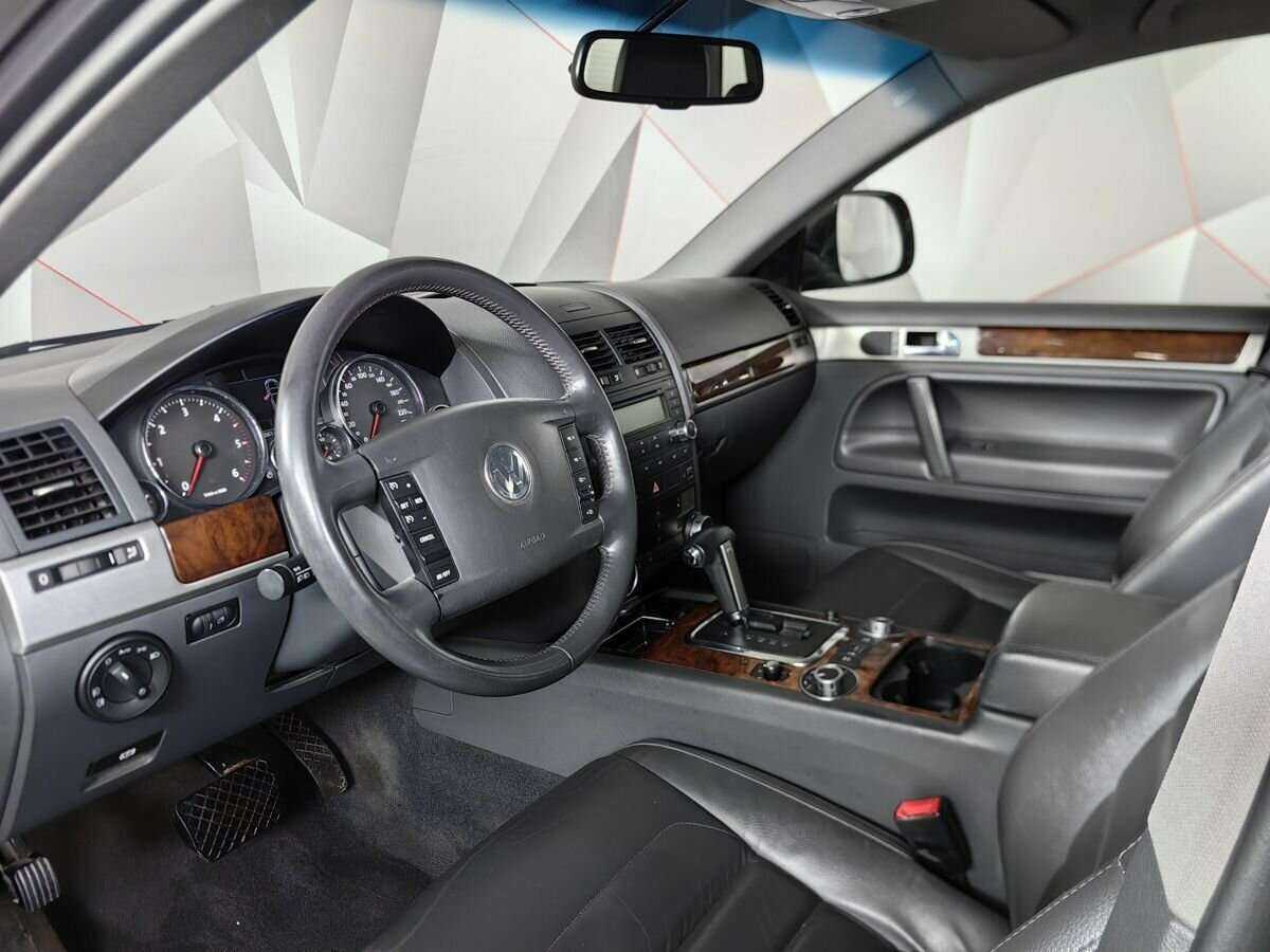Купить Volkswagen Touareg с пробегом. Фото: #13